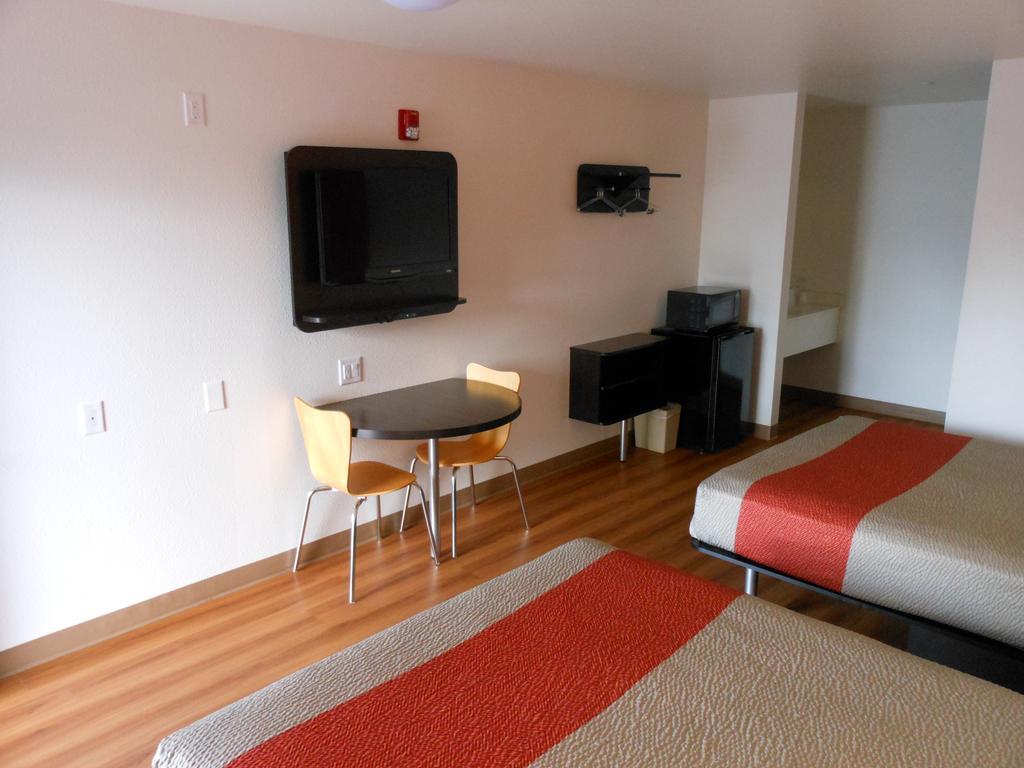 Motel 6-Fallon, Nv Екстер'єр фото