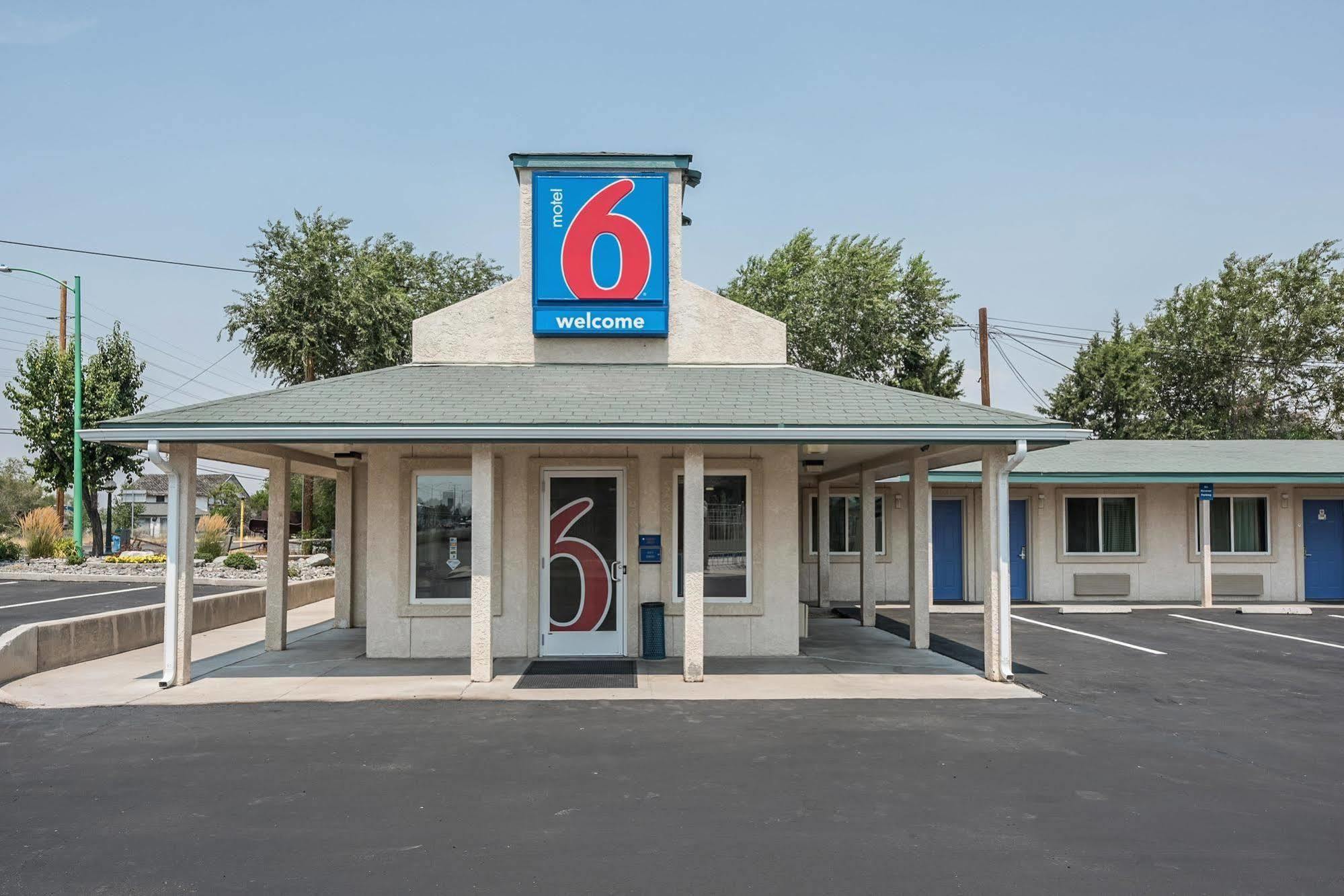 Motel 6-Fallon, Nv Екстер'єр фото